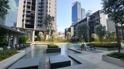 Middle Road (D7), Condominium #459138091